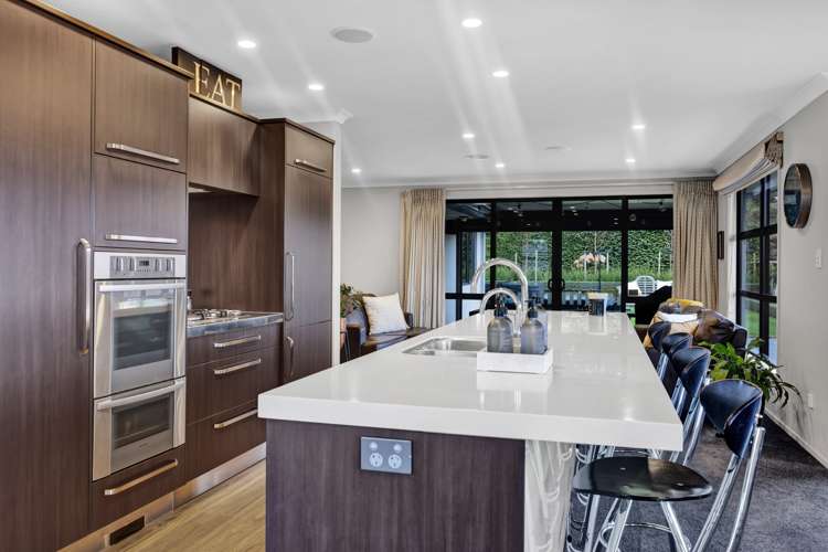 4 Manukaka Heights Hurdon_5