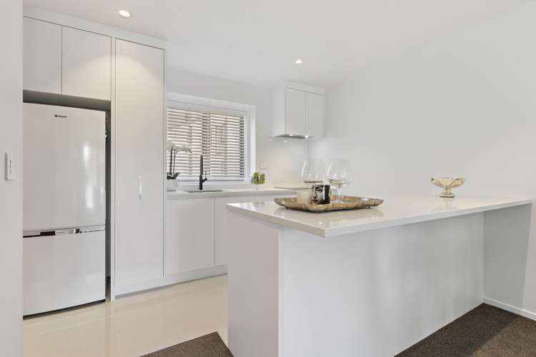 10/8 Dock Street Auckland Central_5