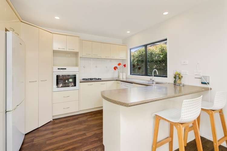 34c Gerard Way Saint Johns_4