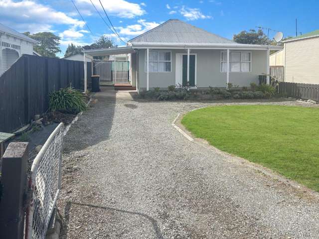 MASTERTON - 3 BEDROOMS