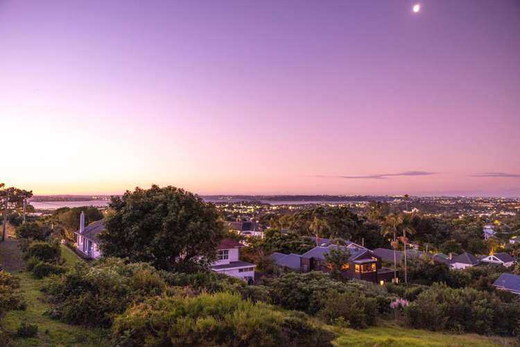 24 Summit Drive Mount Albert_10
