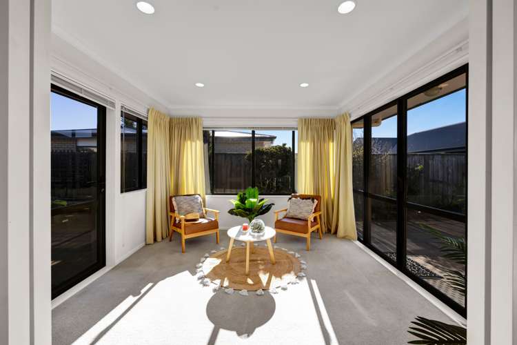 1/2 Waiwera Place Merrilands_21