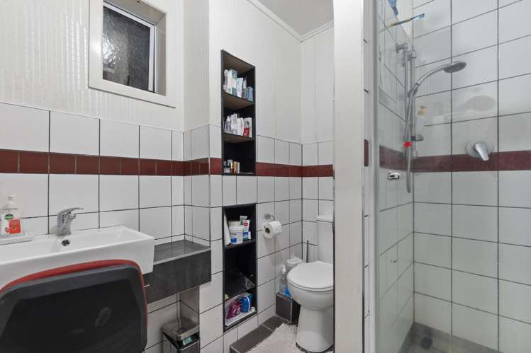 100 Tuhikaramea Road Dinsdale_11