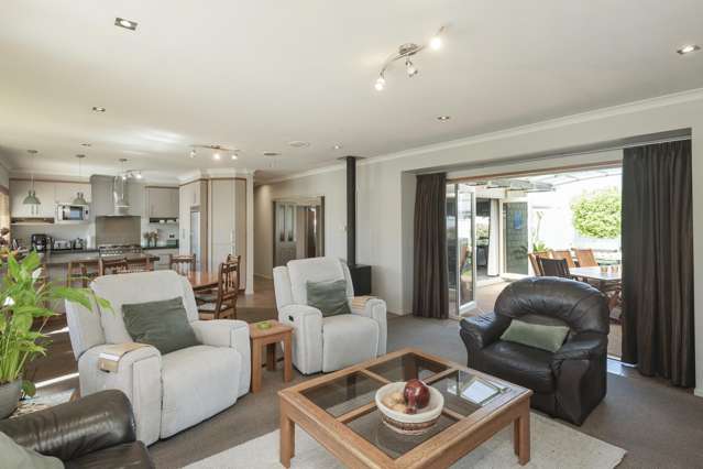 20 Margaret Place Lytton West_4