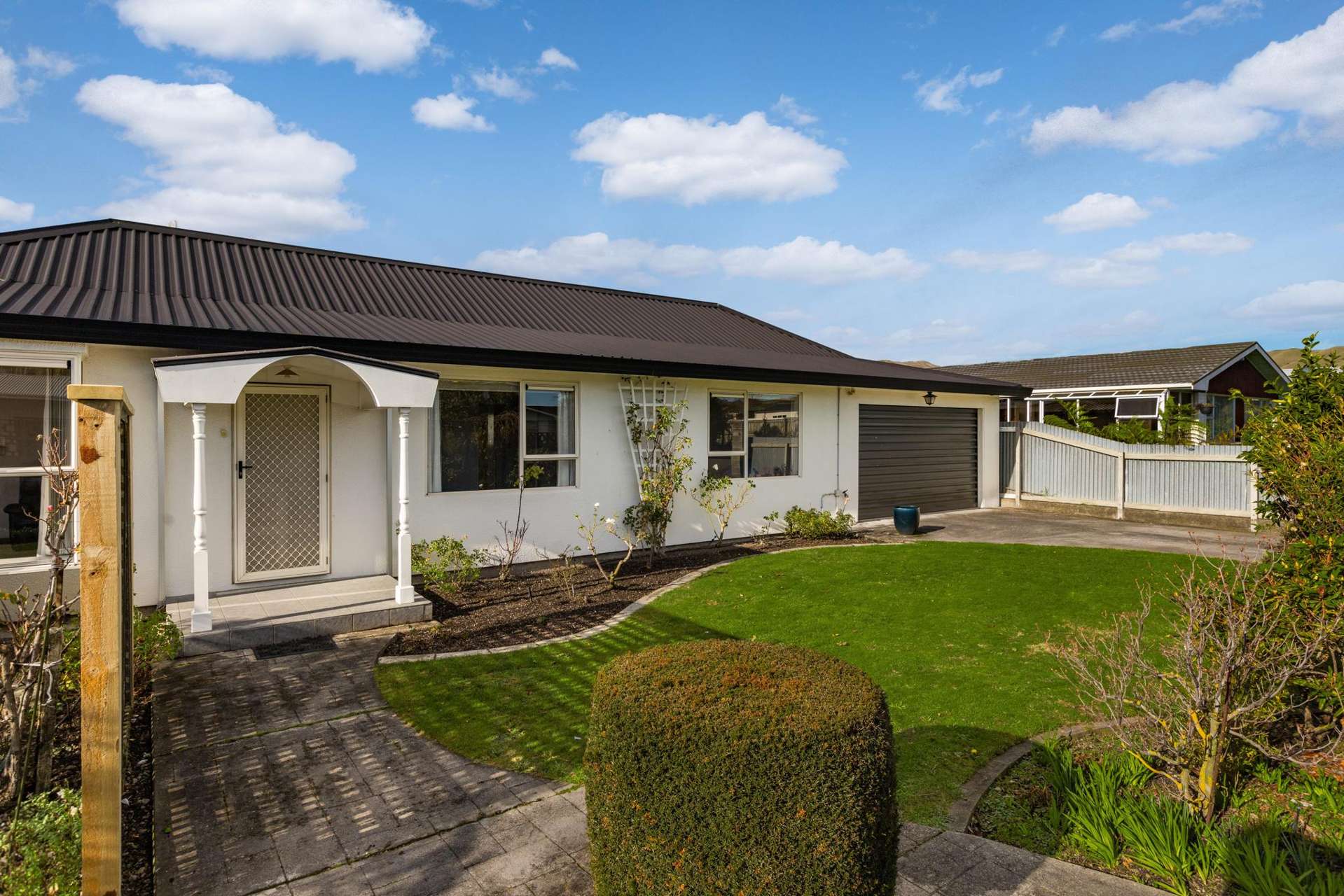 1 Karina Crescent Redwoodtown_0