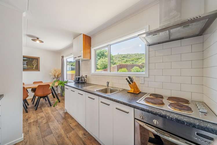 21 Oaklands Grove Clouston Park_13