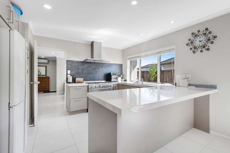 8 Reno Way Flat Bush_14