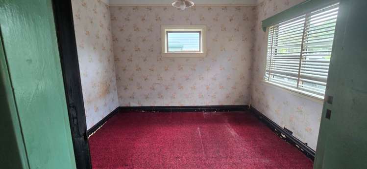 26 Cornwall Park Avenue Epsom_12