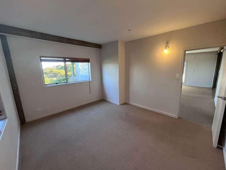 187 Piha Road Piha_4