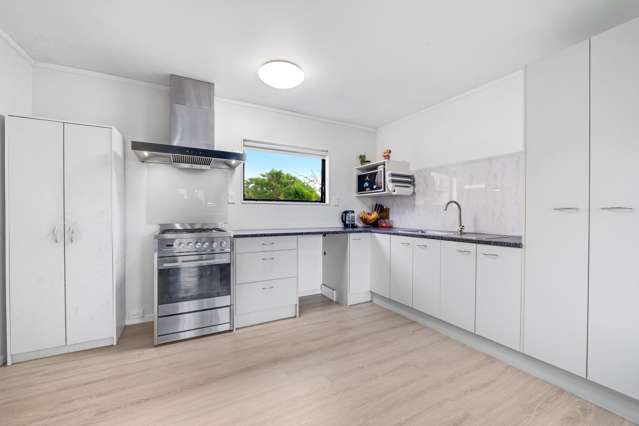 15a Gossamer Drive Pakuranga Heights_4