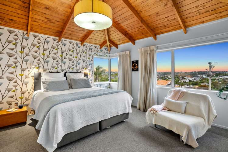 556 Beach Road Rothesay Bay_11