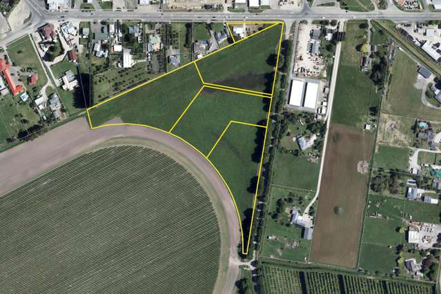 76 Main Road Makaraka_1