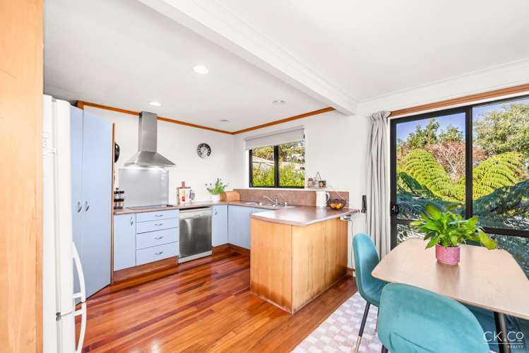 24 Titiro Moana Road Korokoro_8