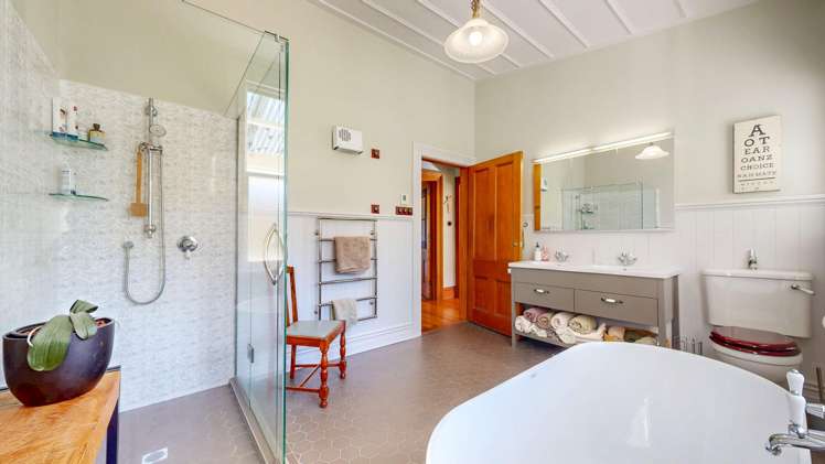 107 Victoria Street Thames_17