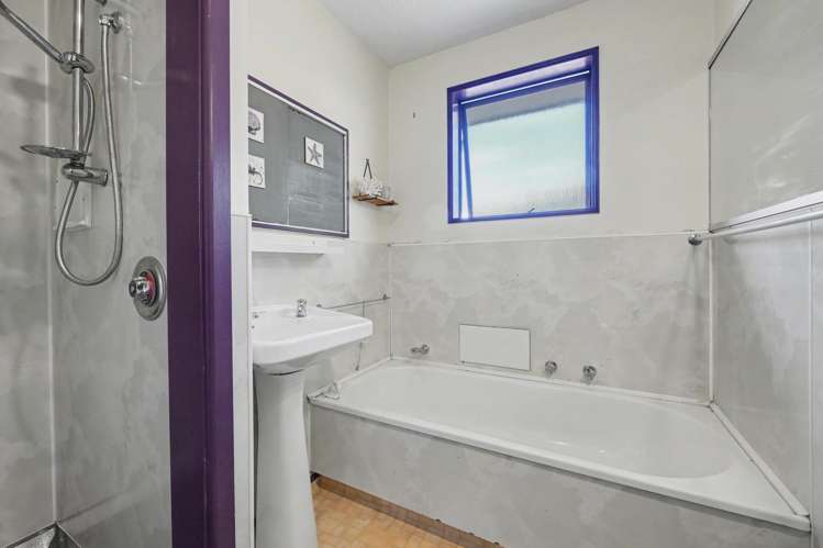 2/119A Prestons Road Redwood_8