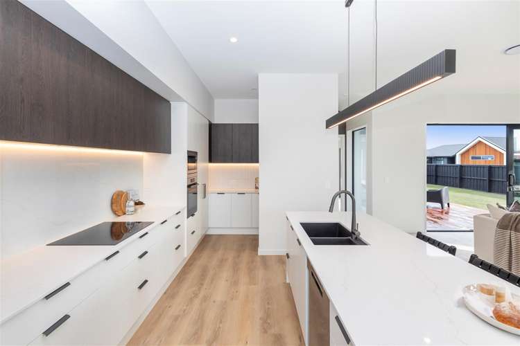 76 Whitehorn Drive Lincoln_6