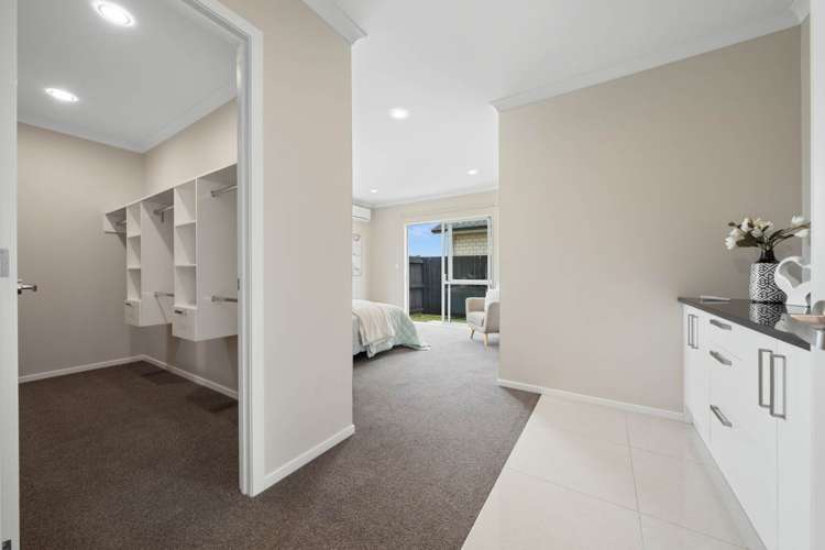 5 Iwinuku Crescent Wattle Downs_22