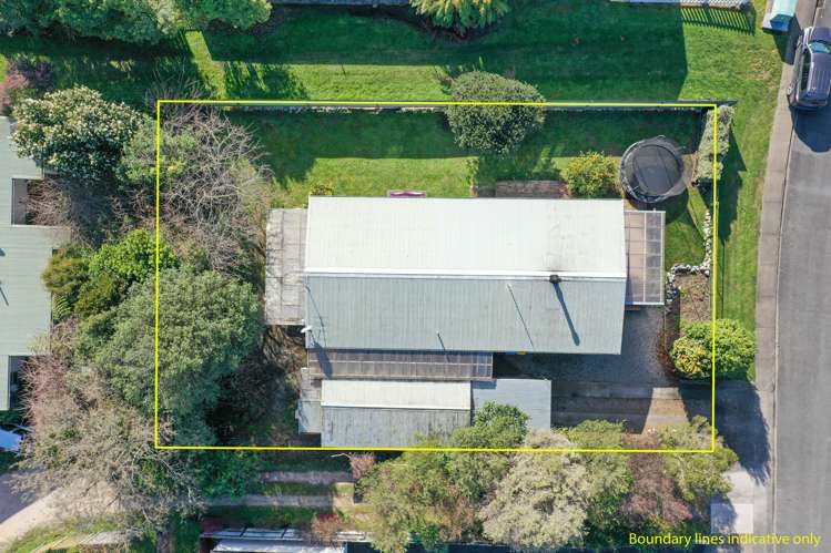 5 Feary Crescent Takaka_22