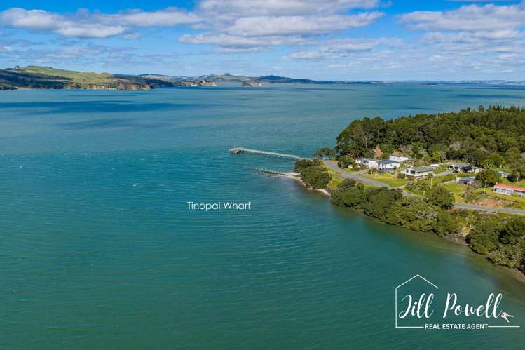 13 Moana Road Tinopai_38