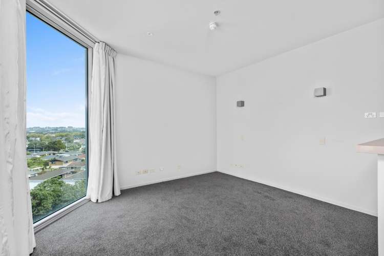 711/11 Tamariki Avenue Orewa_9