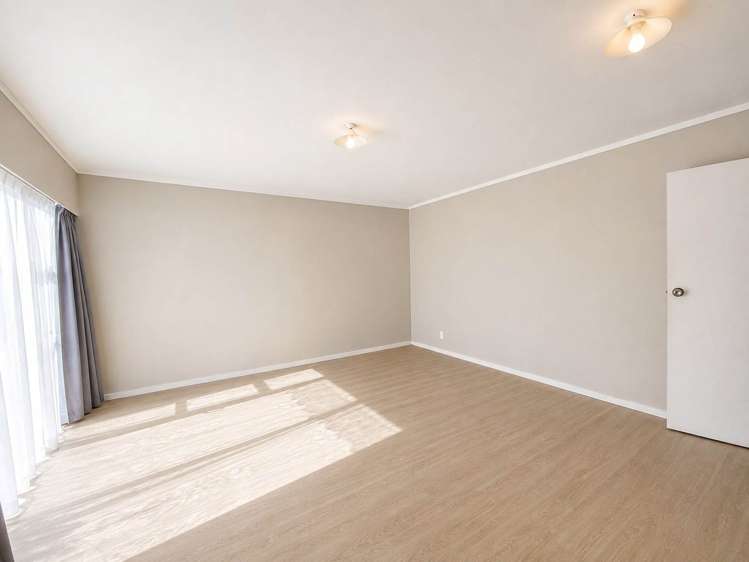 9/31 Blease Street New Lynn_3