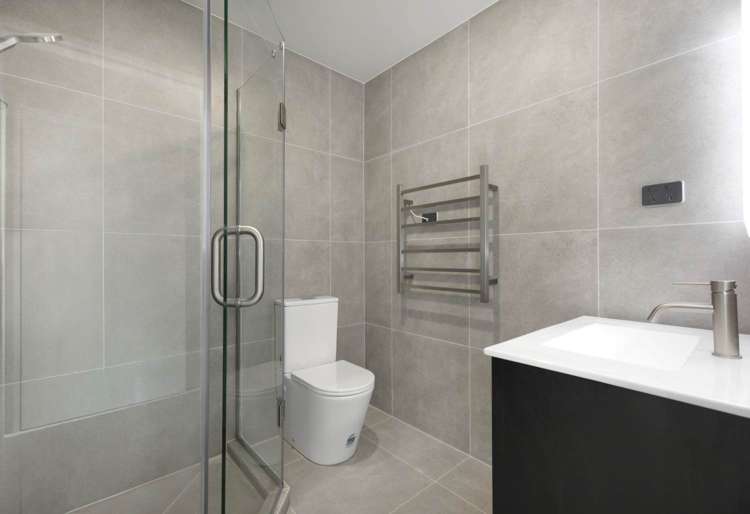 399 Massey Road Mangere East_8