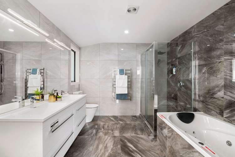 22 Waitaria Terrace Aotea_11