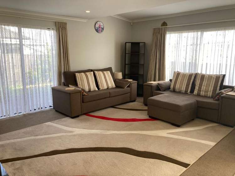 9 Hirimate Place Flat Bush_2