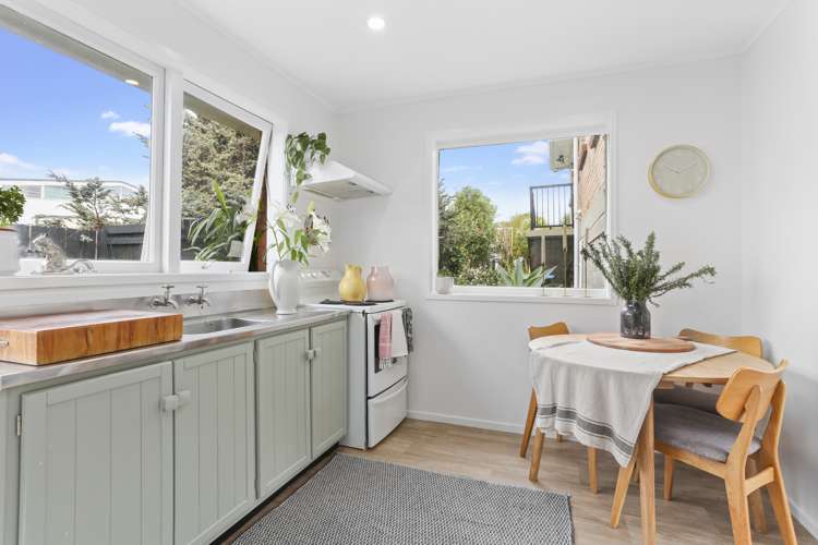 2/3 Alford Street Waterview_13