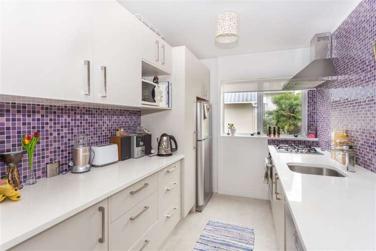 11/6 Schofield Street 10031_3