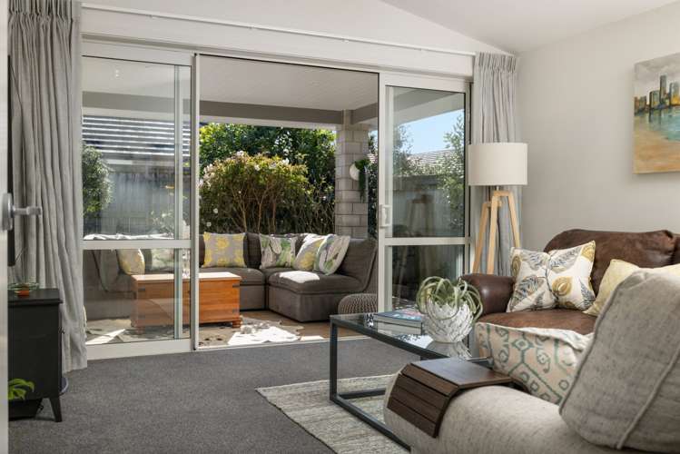 124 Puhirake Crescent Pyes Pa_10