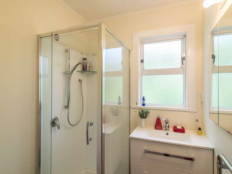 68a Kinghorne Street Strathmore Park_10