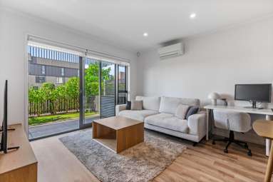 2/71 Hobsonville Point Road_4