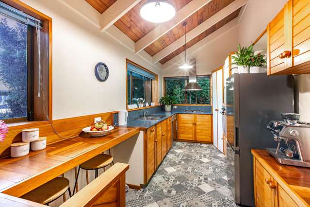 49 Bayview Road Paremata_1