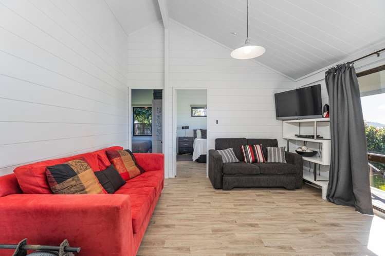 114 Totara Place Matarangi_9