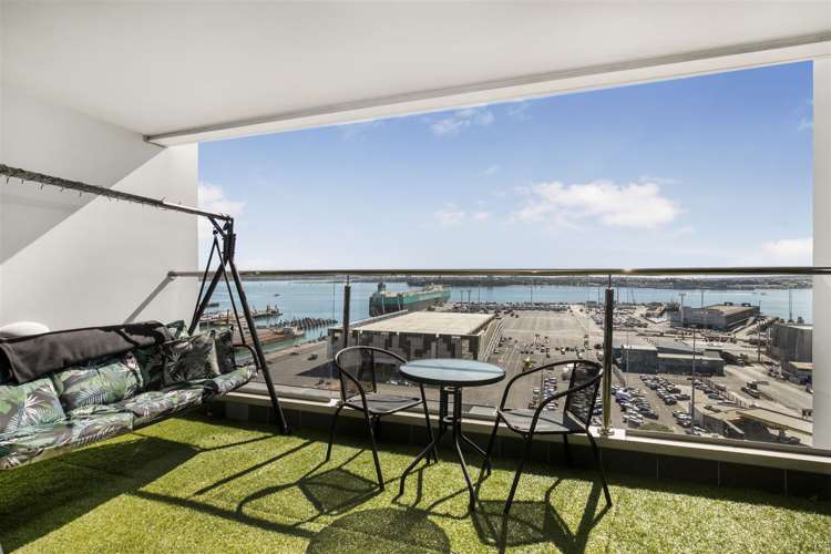 1506/18 Beach Road Auckland Central_5