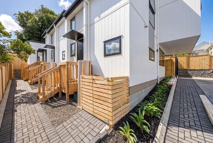 16E Moana Avenue One Tree Hill_21