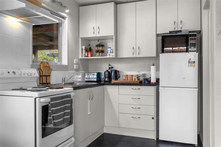 6 Pine Avenue Waikuku Beach_4