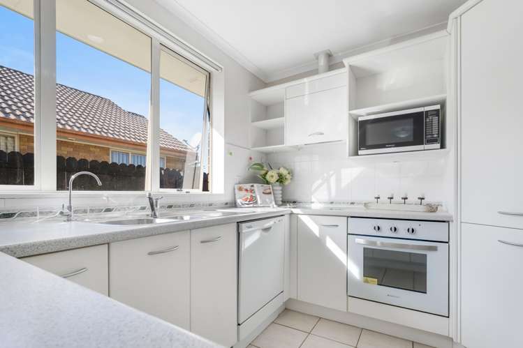 11 Fernbrook Close Burswood_9