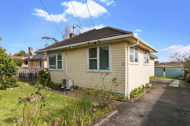 15 Crown Crescent Otara_1