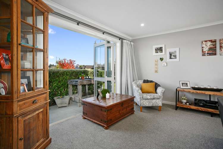 46 Plescher Crescent Leamington_9