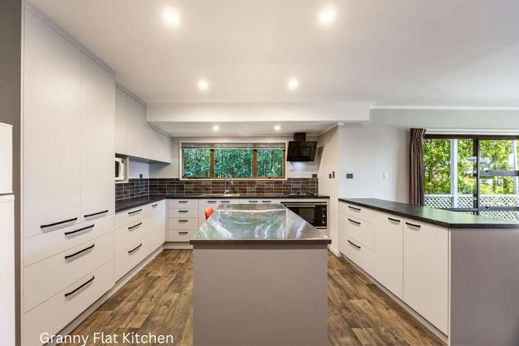 218 Whangaparaoa Road Red Beach_15