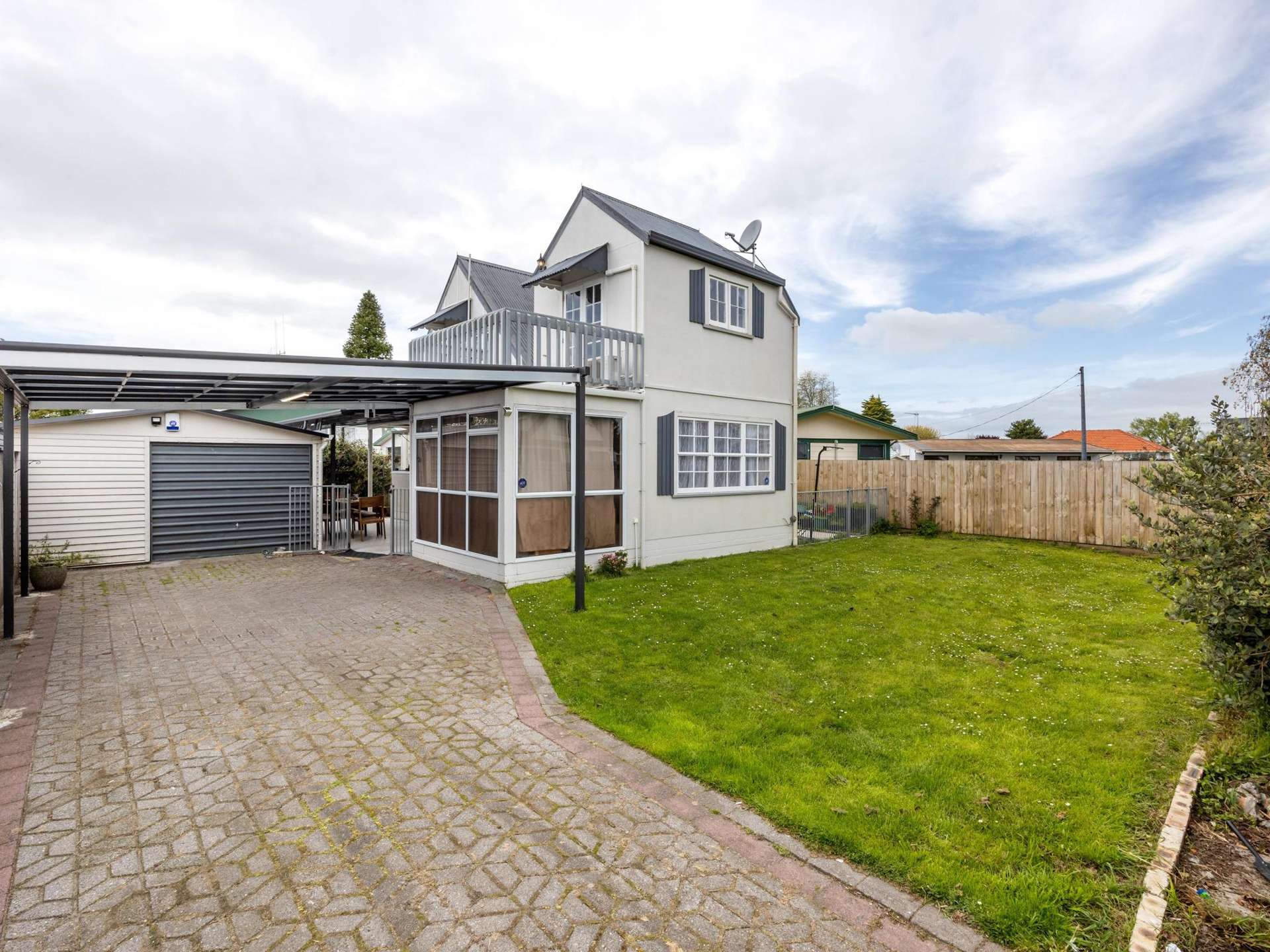 1b Oak Avenue Nawton_0
