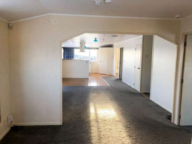2/450 Richardson Road Mt Roskill_1