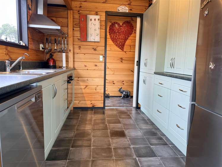 2 Jamieson Road Karoro_17