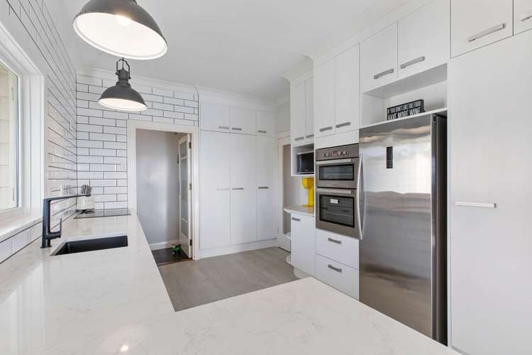 1406 Awhitu Road Pollok_6