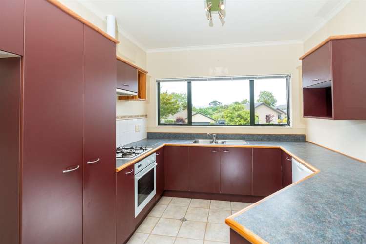 108 Ayrshire Drive Grandview Heights_4