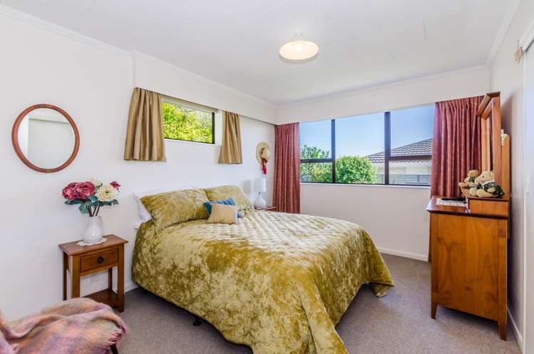 2 Malfroy Lane Raumati Beach_11