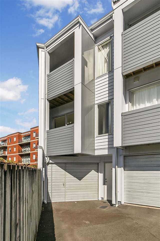 56/3 Wagener Place Mount Albert_1