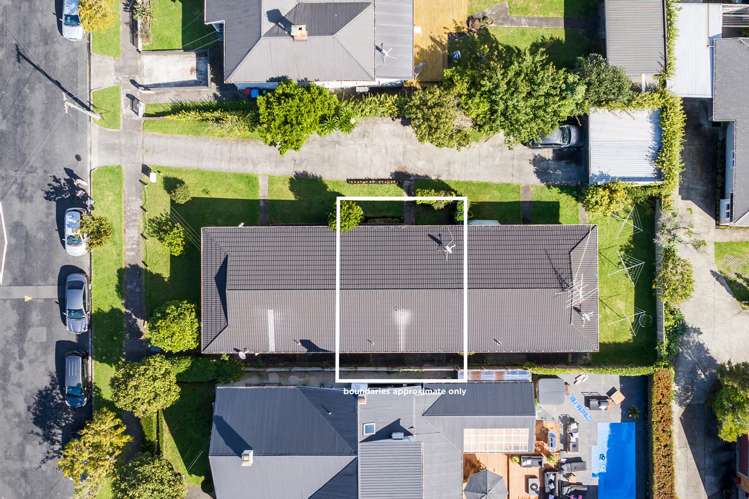 2/13 Brixton Road Mount Eden_12